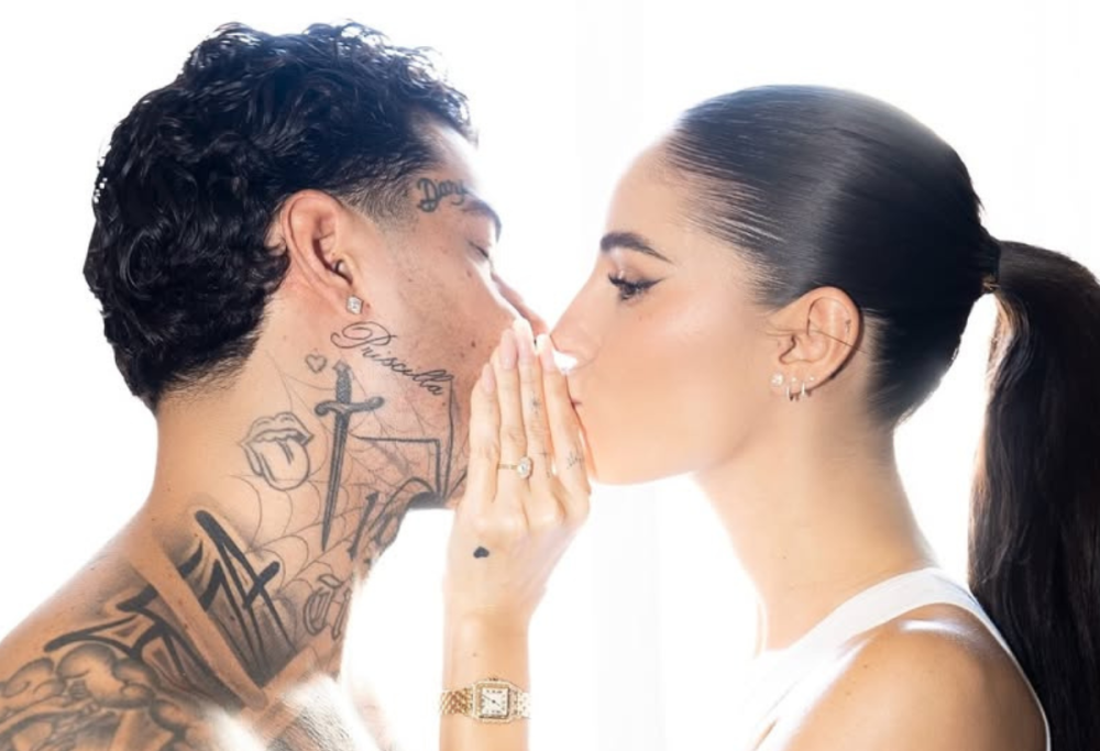 Tony Effe si tatua “Priscilla” sul volto: la dedica per la figlia