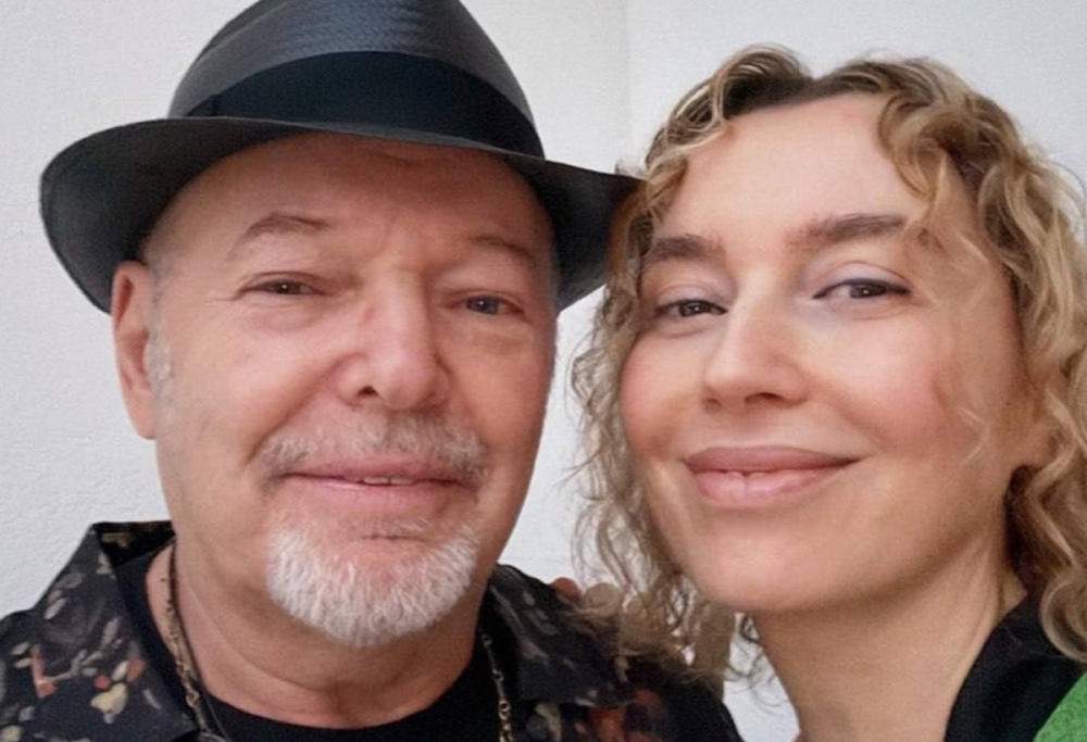 Vasco Rossi festeggia il compleanno di Laura Schmidt: il dolce post