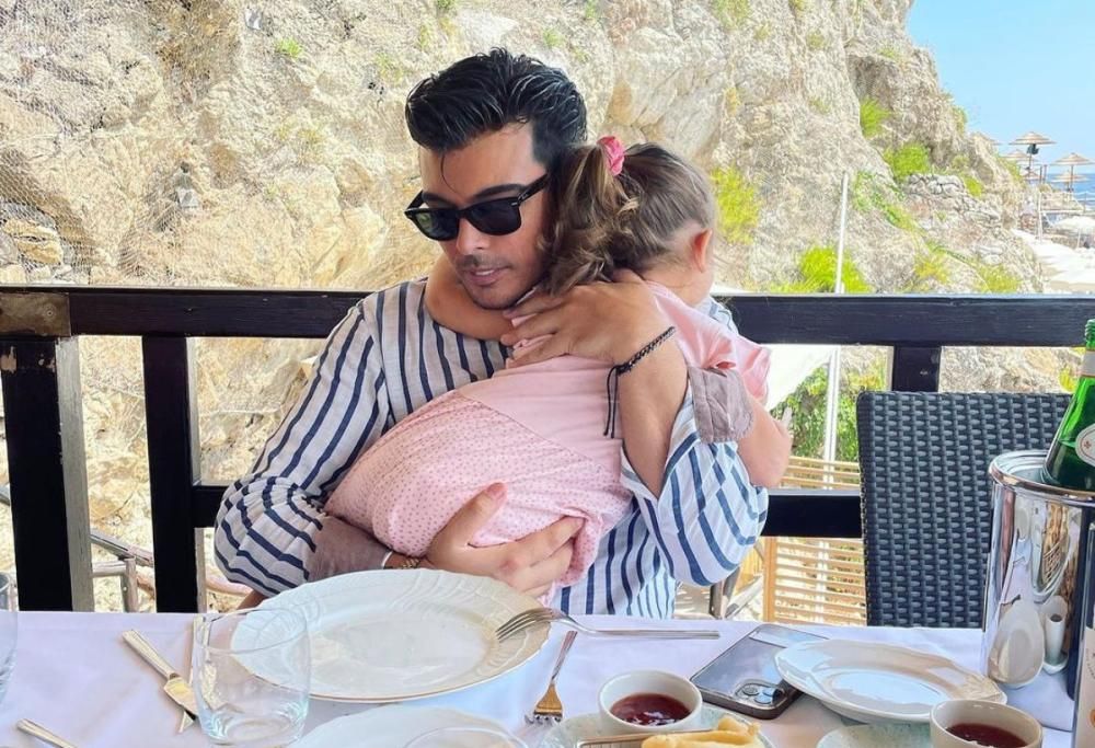 Stash, è il compleanno di Grace “Tre anni che tutto ha un senso”