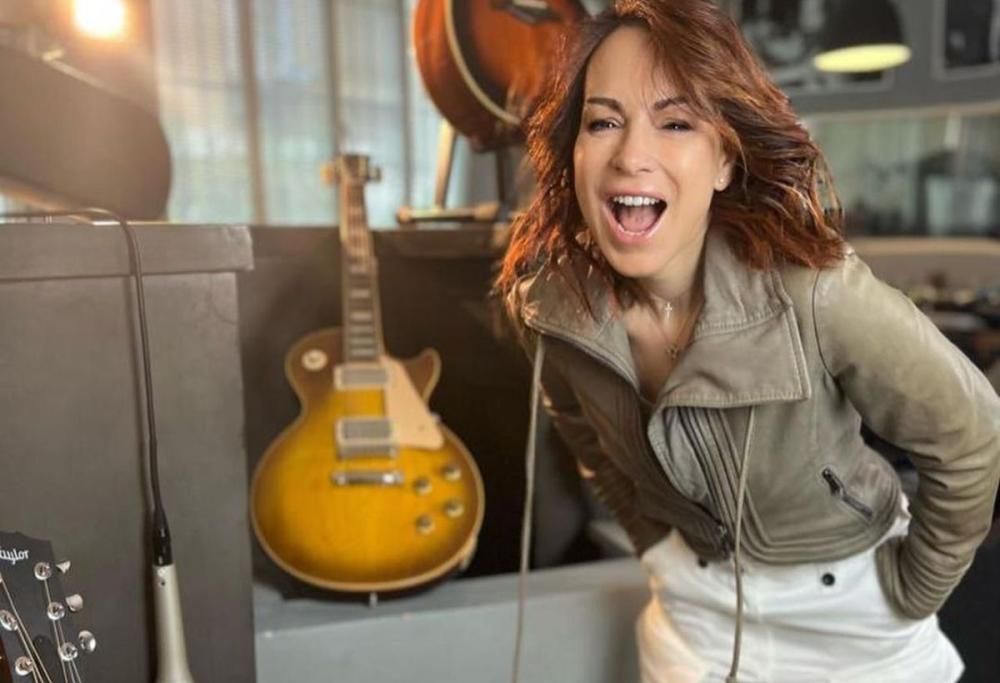 “Proiettili e Diamanti”, il ritorno di Alexia con un nuovo singolo