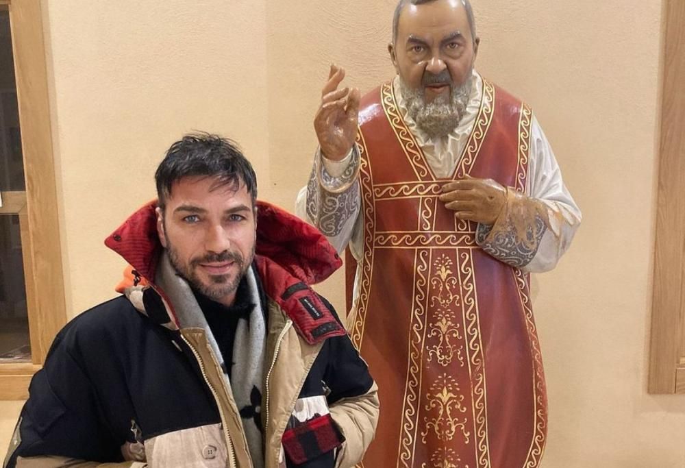 Costantino Vitagliano si rivolge a Padre Pio per la rara malattia