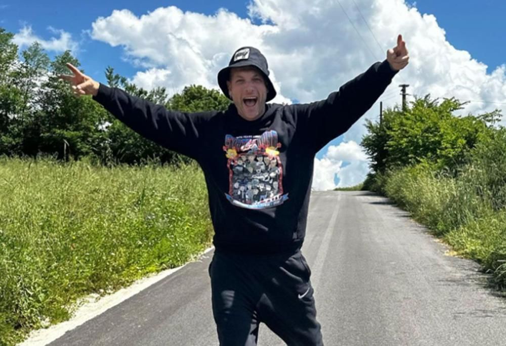 Clementino e l’incidente durante il concerto: “Ecco gli aggiornamenti”