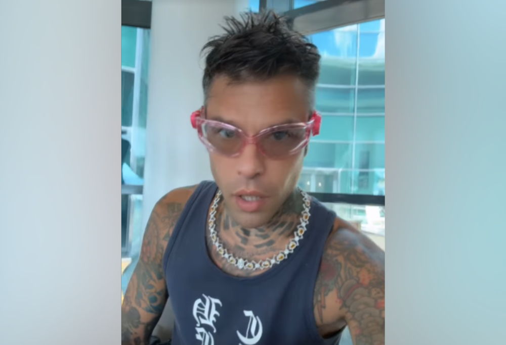 Fedez avvistato con una nuova ragazza