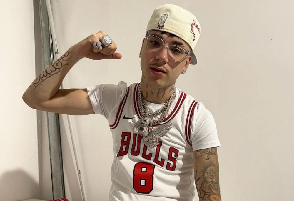 Il rapper Shiva diventerà papà: postata l’ecografia su Instagram