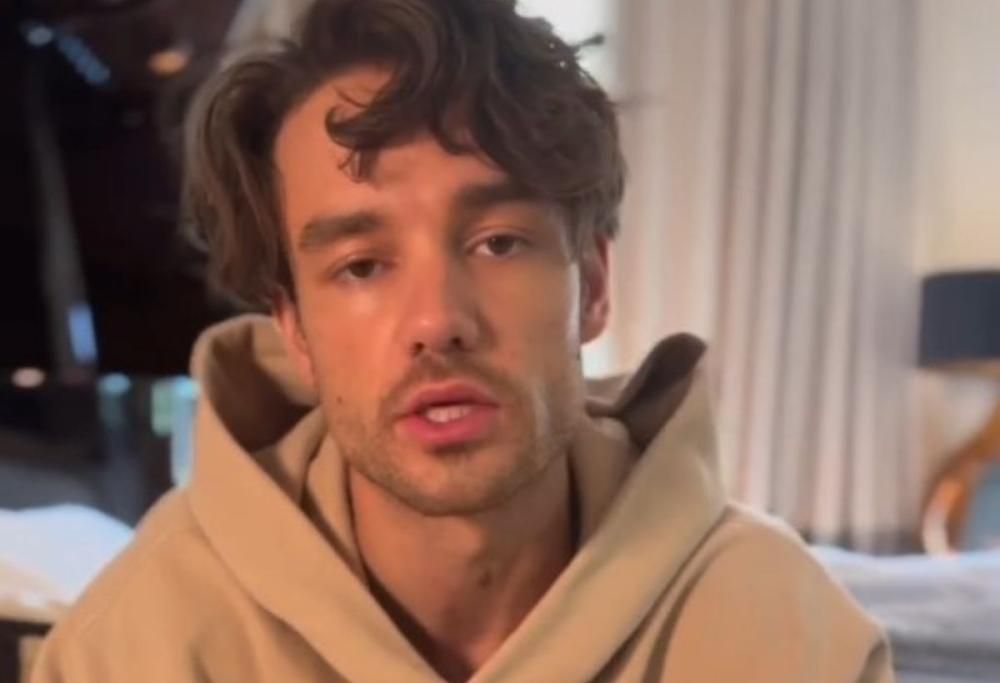 Liam Payne è uscito dall’ospedale: “Sta meglio, è in buone mani”
