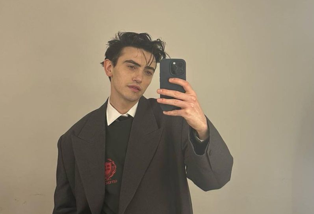 Michele Bravi: arriva l’album “tu cosa vedi quando chiudi gli occhi”