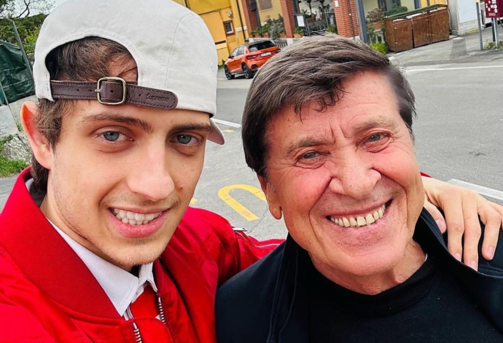 Sangiovanni torna sui social grazie a Gianni Morandi: la foto insieme