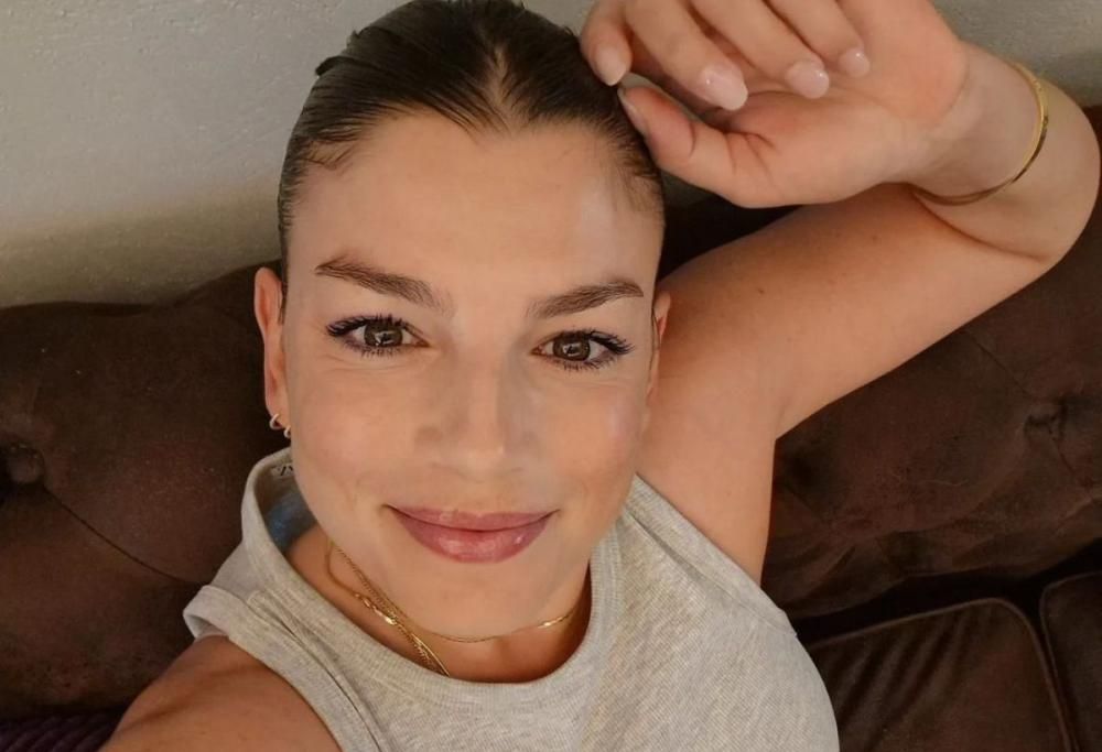 Il monologo di Emma per il papà: “Mi sento come se non fossi io”