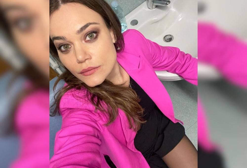 Romina Carrisi si prepara a diventare mamma: le foto del pancione