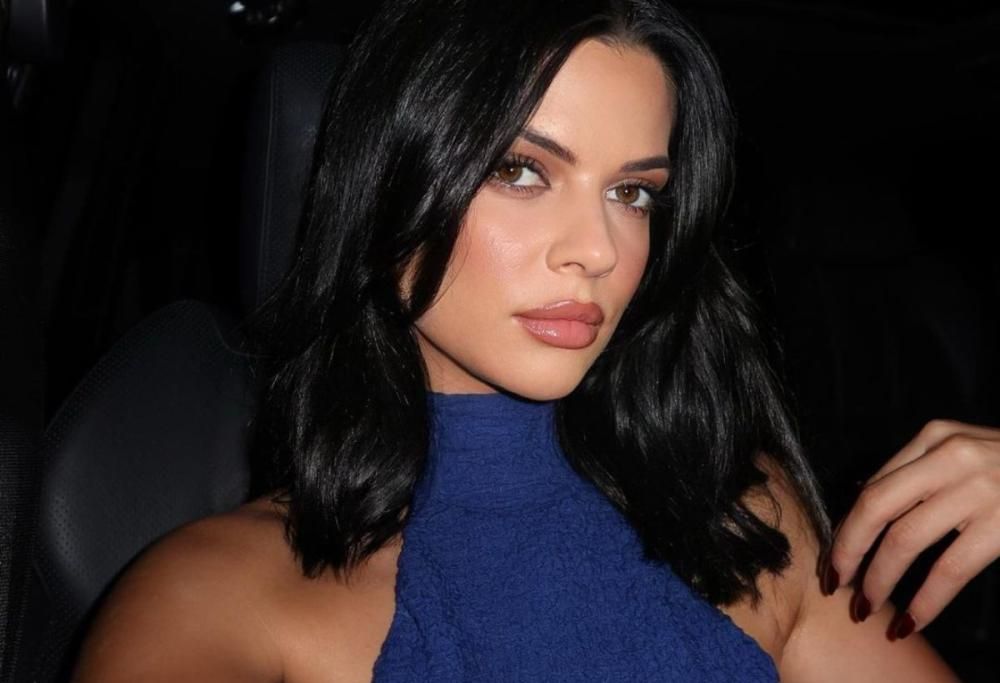 Modella OnlyFans: “Sono carina, gli uomini mi pagano i voli”