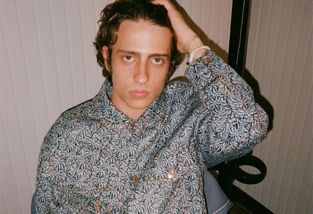 Sangiovanni: il 1° marzo esce “Privacy”, anticipato da “Finiscimi”