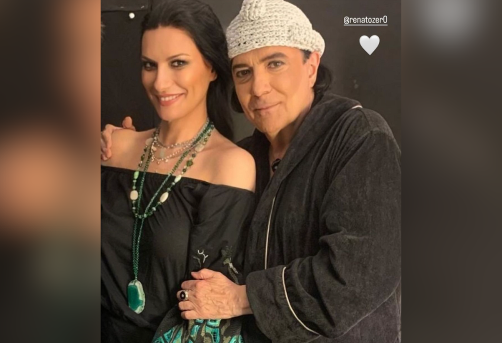 Paola Cortellesi e Laura Pausini cantano con Renato Zero in Sardegna