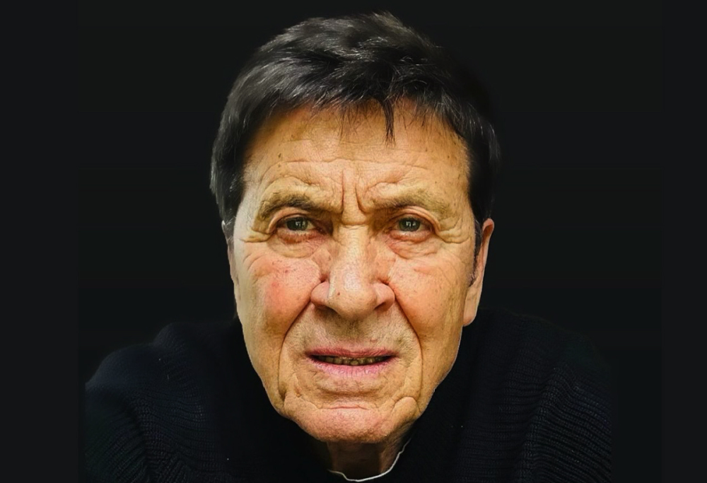 Gianni Morandi mostra le sue rughe: la risposta al suo fan è virale