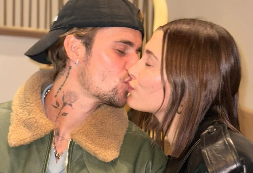 Il papà di Hailey Bieber chiede di pregare per la figlia e Justin