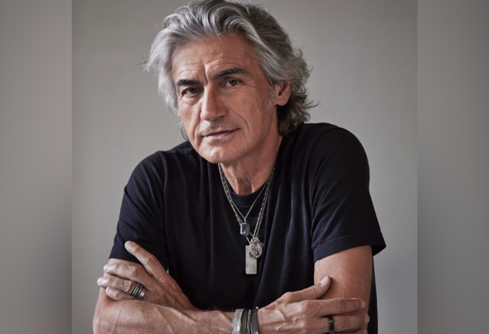 Ligabue, concerto a sorpresa in autogrill e l’annuncio di Campovolo