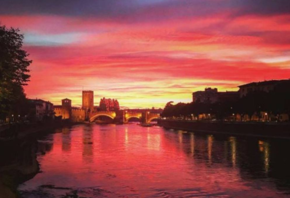 Il tramonto di ieri sera ha scatenato i social: ecco cosa è successo!