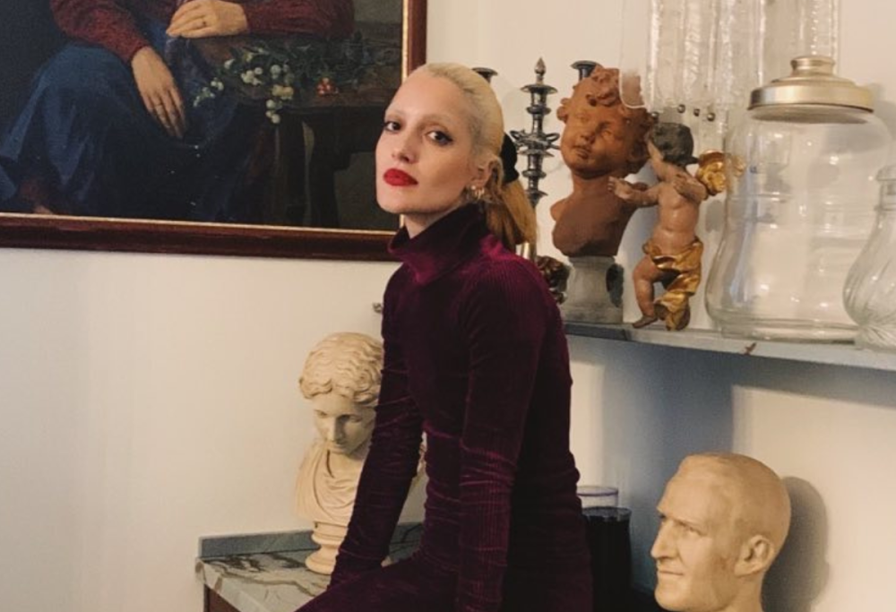 Levante e la sua casa a Milano: un tour tra i suoi arredi di design