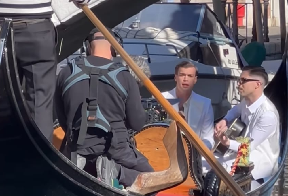 Blanco pizzicato a Venezia per un videoclip di “Innamorato”