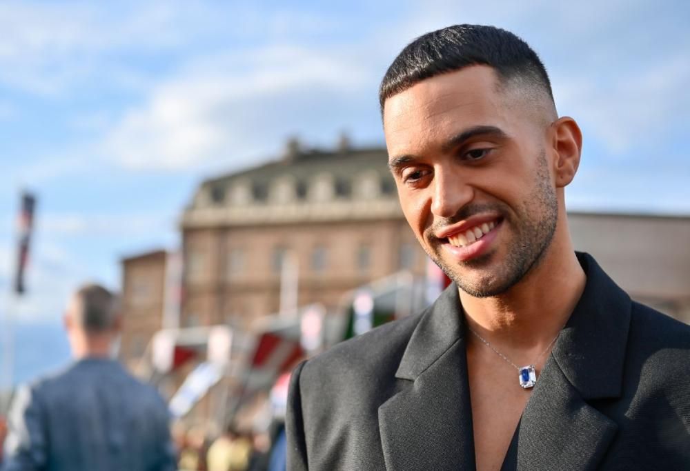 Mahmood torna dopo 2 anni e mezzo: “Ho preso una pausa per maturare”