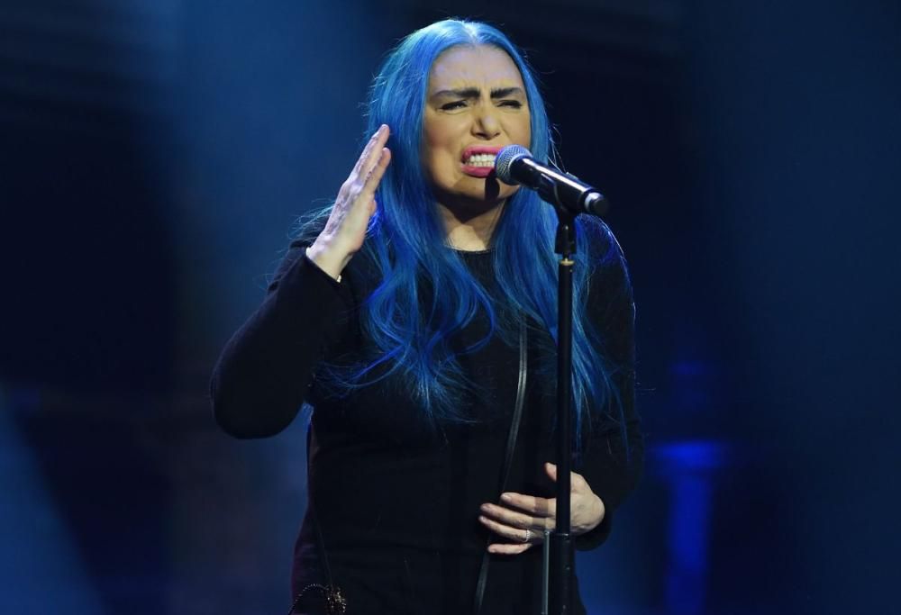 Loredana Bertè annullato il concerto di Catania per un malore: video