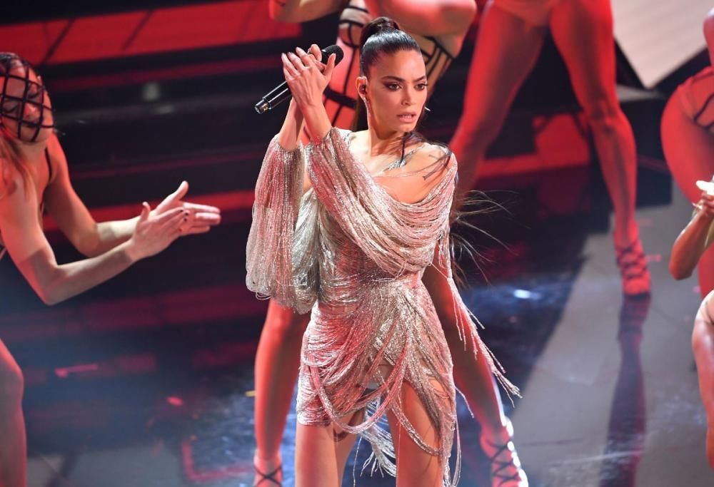 Sanremo: i look più iconici che hanno fatto la storia del Festival