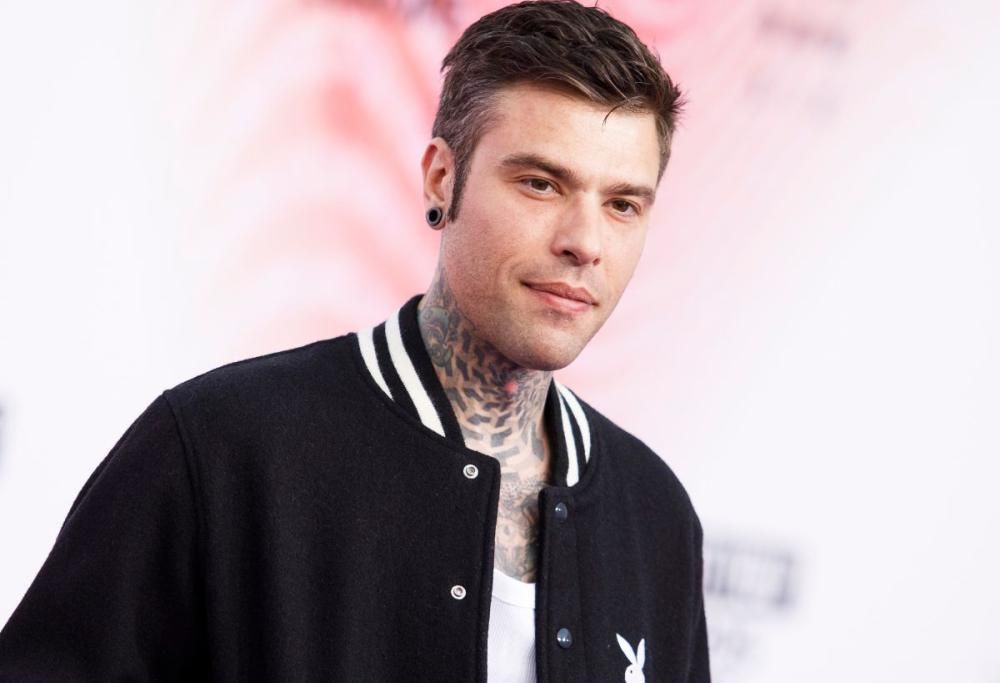 Fedez torna nella “sua” Rozzano insieme ai figli Leone e Vittoria