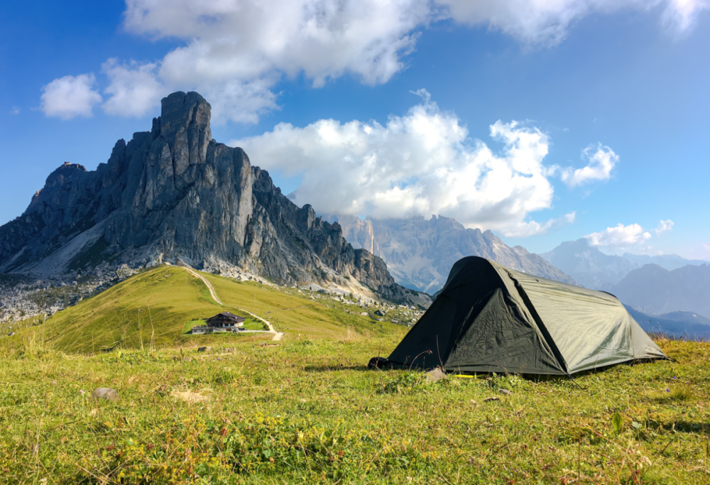 Vacanze in tenda: dalla Sardegna al Giappone, 5 idee per l’estate