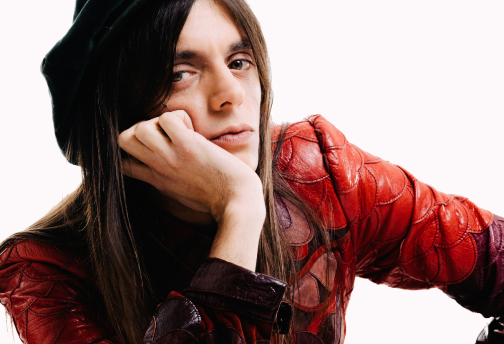 Lucio Corsi: “Non sono innamorato e non penso a fare famiglia”