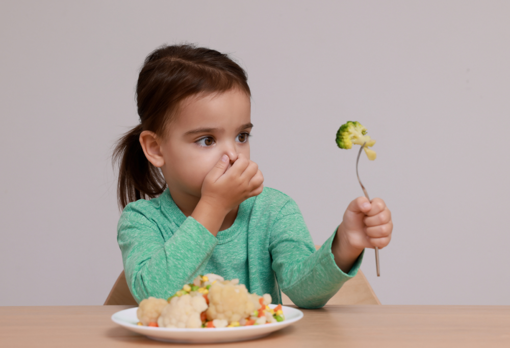 Il cibo più puzzolente del mondo: lo assaggia e si lava 3 volte