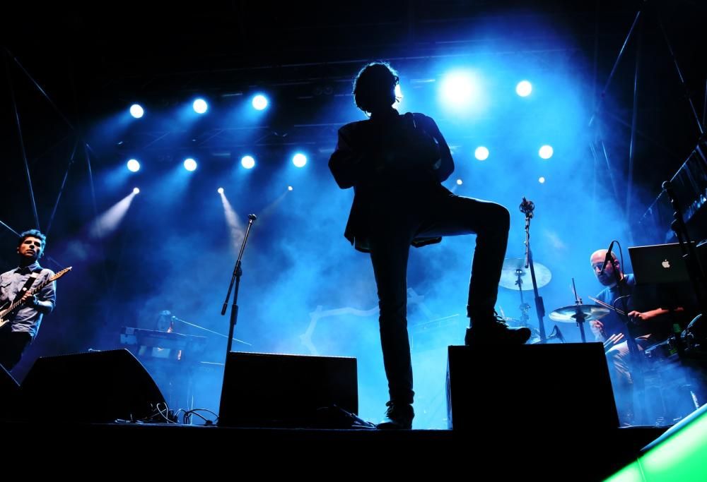 Bugo a Cheers to Independence