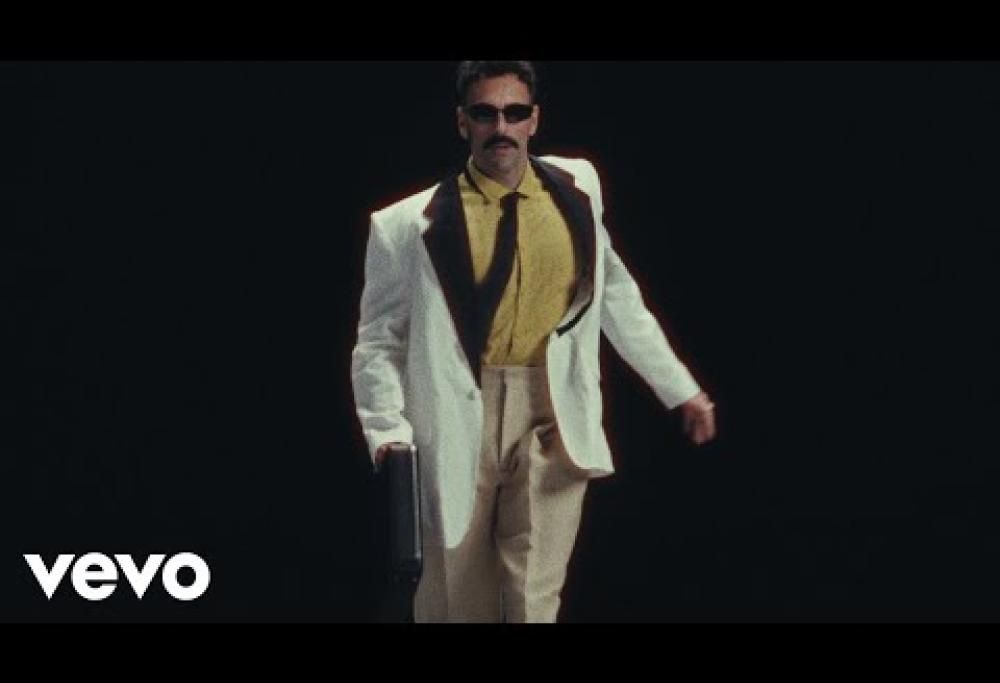 Marco Mengoni – ManDarE TuTto All’aRIA