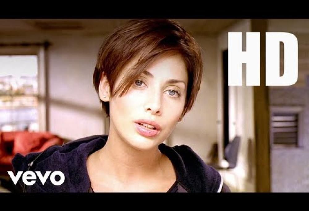 Natalie Imbruglia – Torn