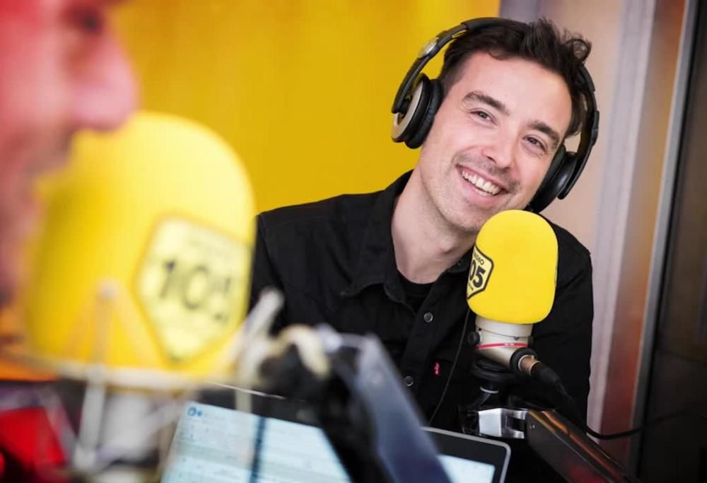 Diodato presenta il nuovo singolo a 105 Mi Casa: “Si chiama ‘Essere Semplice’, ma è un brano sull’essere complicati”