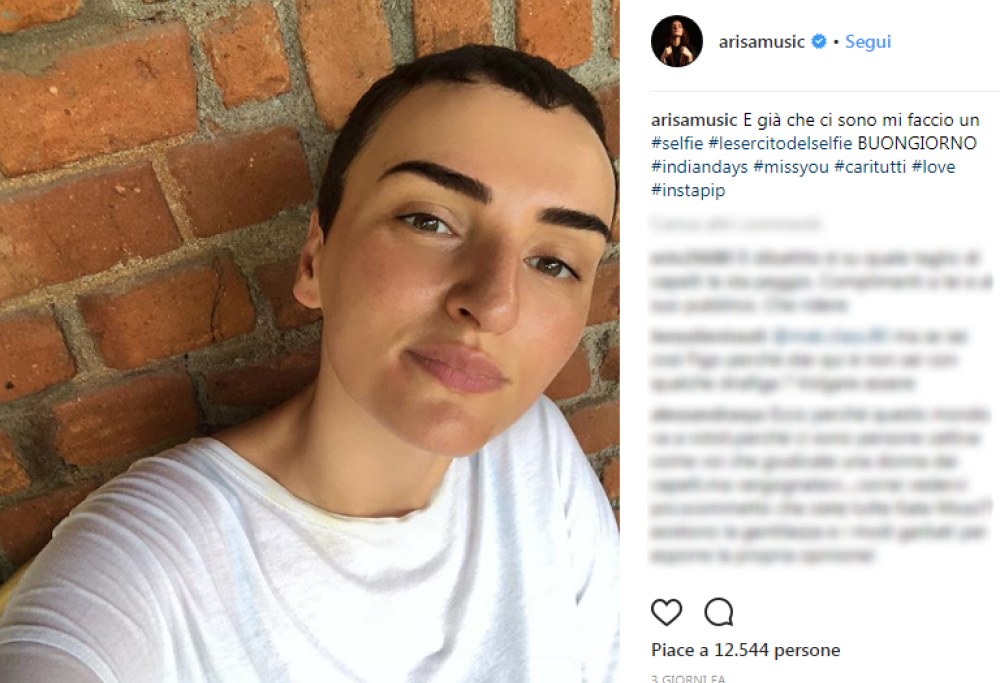 Arisa in India per curare la sua “febbre d’amore”: “Non voglio innamorarmi mai più”