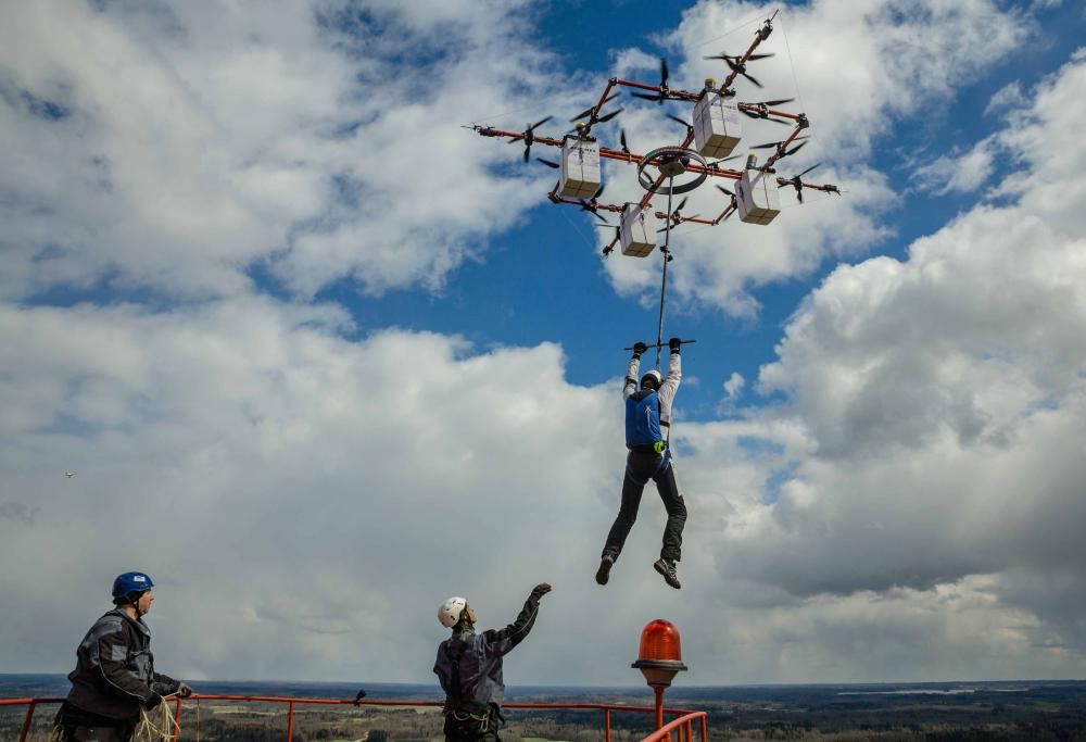 Drone-diving, ecco la nuova frontiera degli sport estremi
