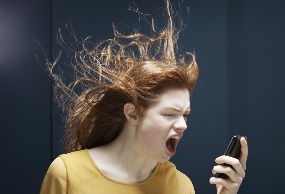 10 “cattive abitudini” dei fidanzati che le donne analizzano con cura