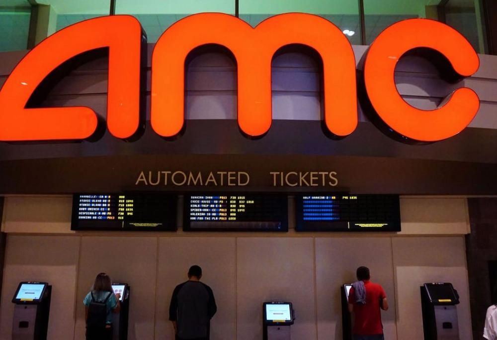 Cinema in California non obbligheranno le persone a indossare mascherine