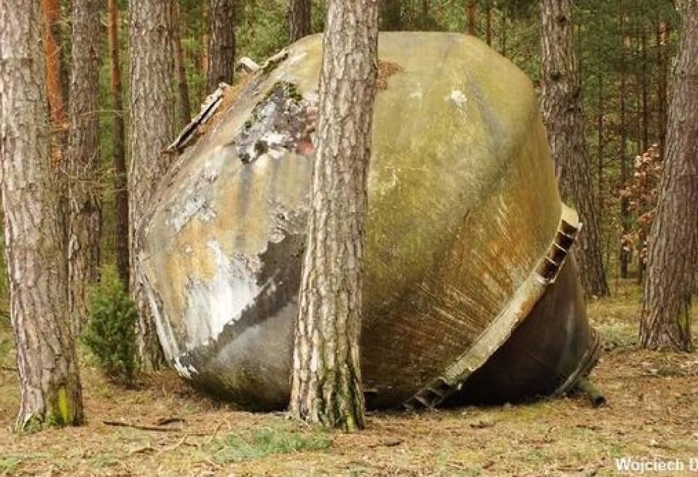 Un oggetto non identificato è stato trovato nella foresta polacca