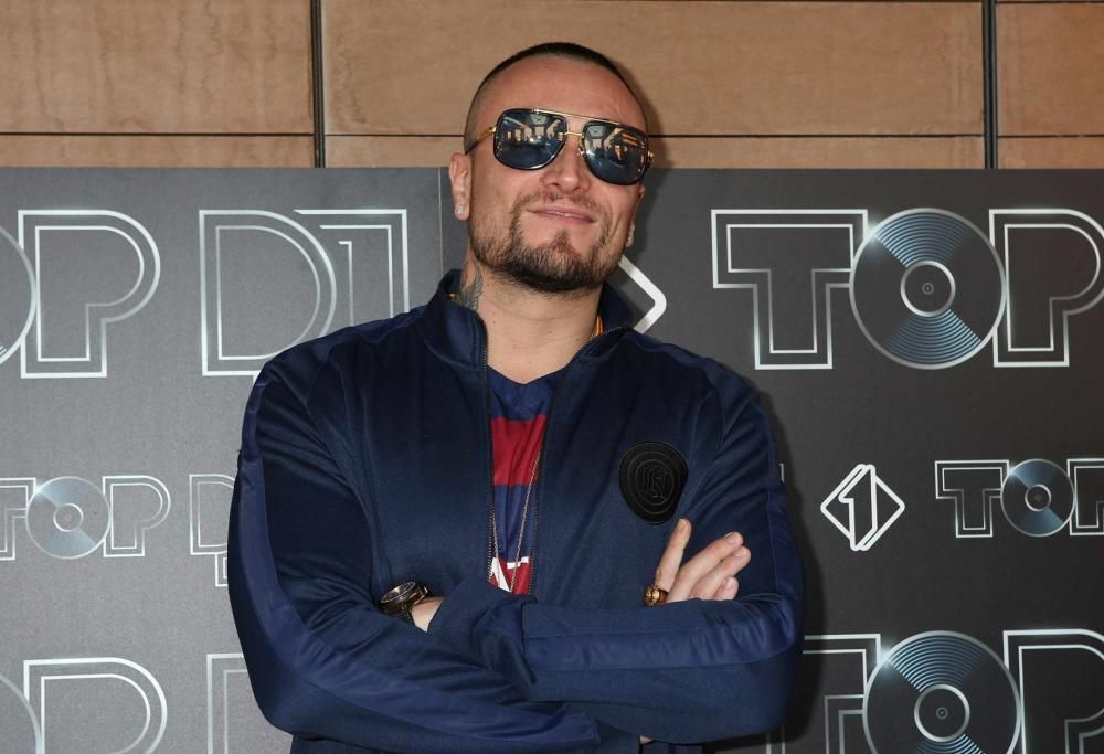 Gué Pequeno a 105 all’Una, lunedì 23 alle 13.15