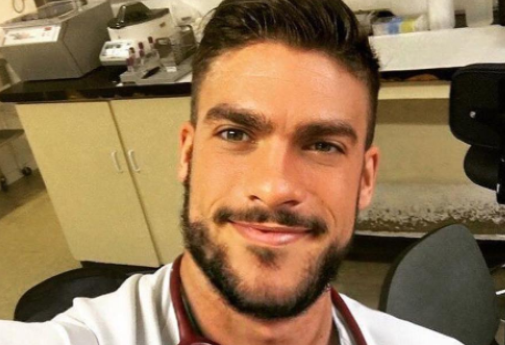 Fran Suarez, è lui l’infermiere più bello del mondo