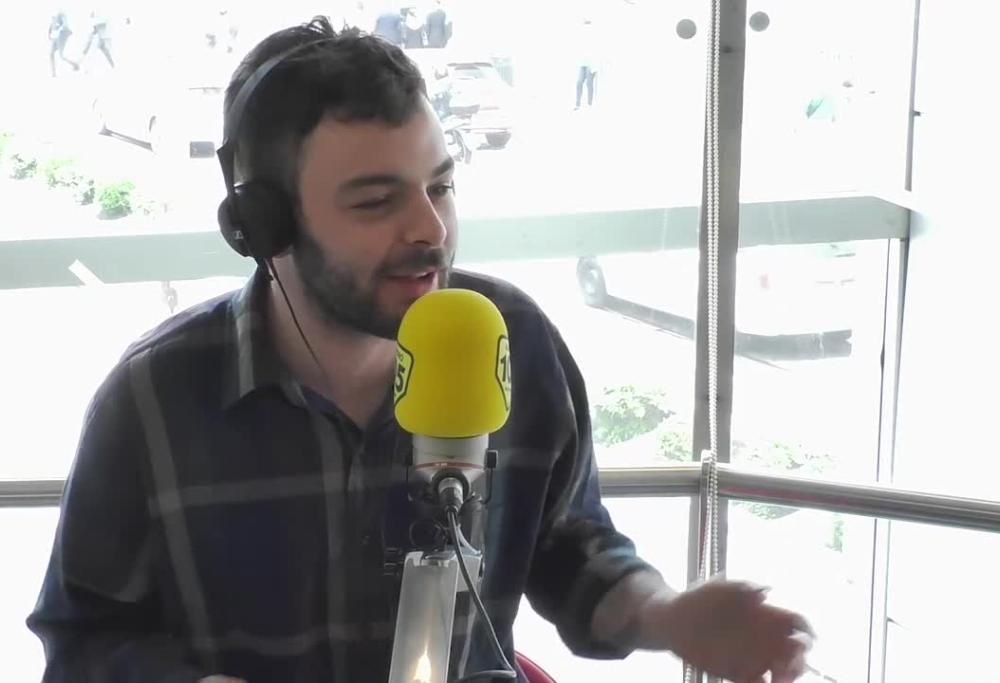 Lorenzo Fragola canta Lucio Battisti a 105 Take Away