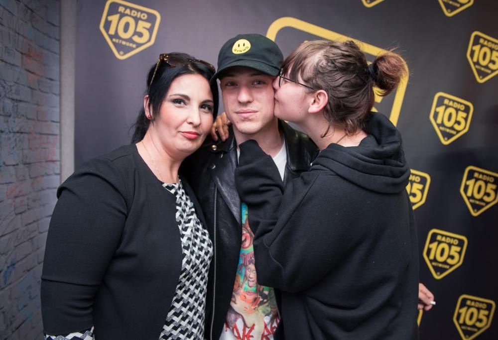 Le vostre foto con Irama durante lo Showcase a 105 Mi Casa