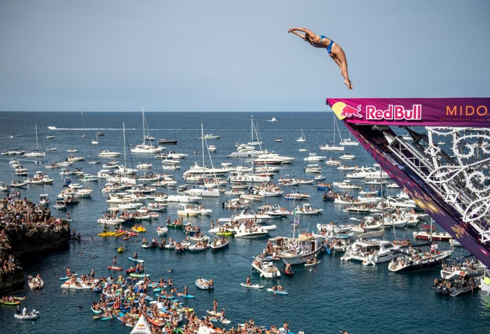 Ylenia  pronta a raccontare le emozioni della RED BULL CLIFF DIVING WORLD SERIES 2022! Appuntamento a Polignano a Mare il 17 e 18 settembre.