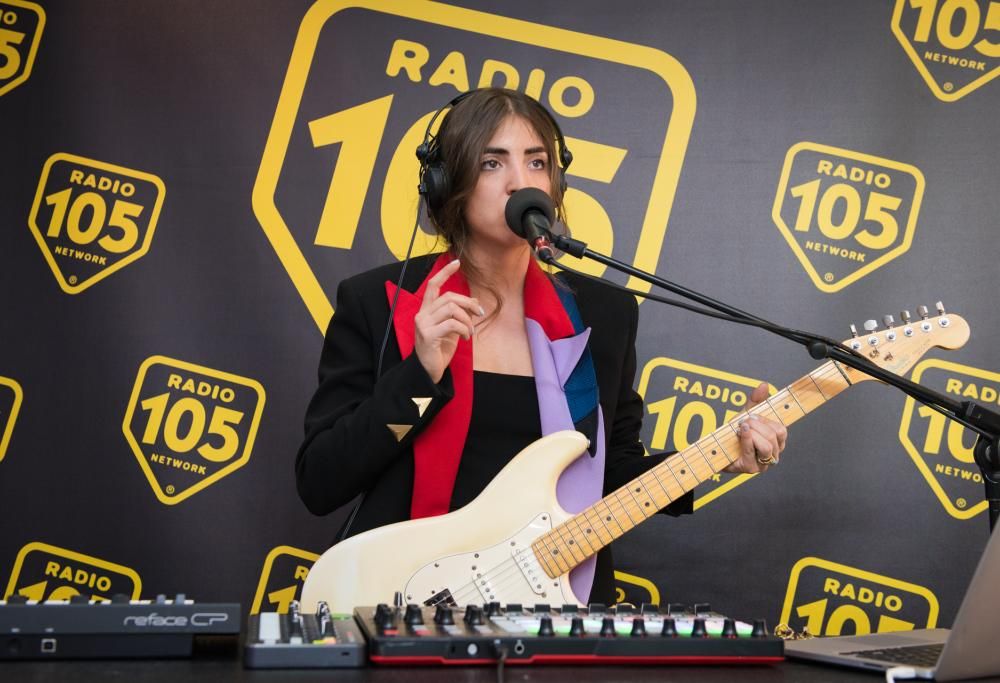 Joan Thiele: le foto del suo live a 105 Night Express