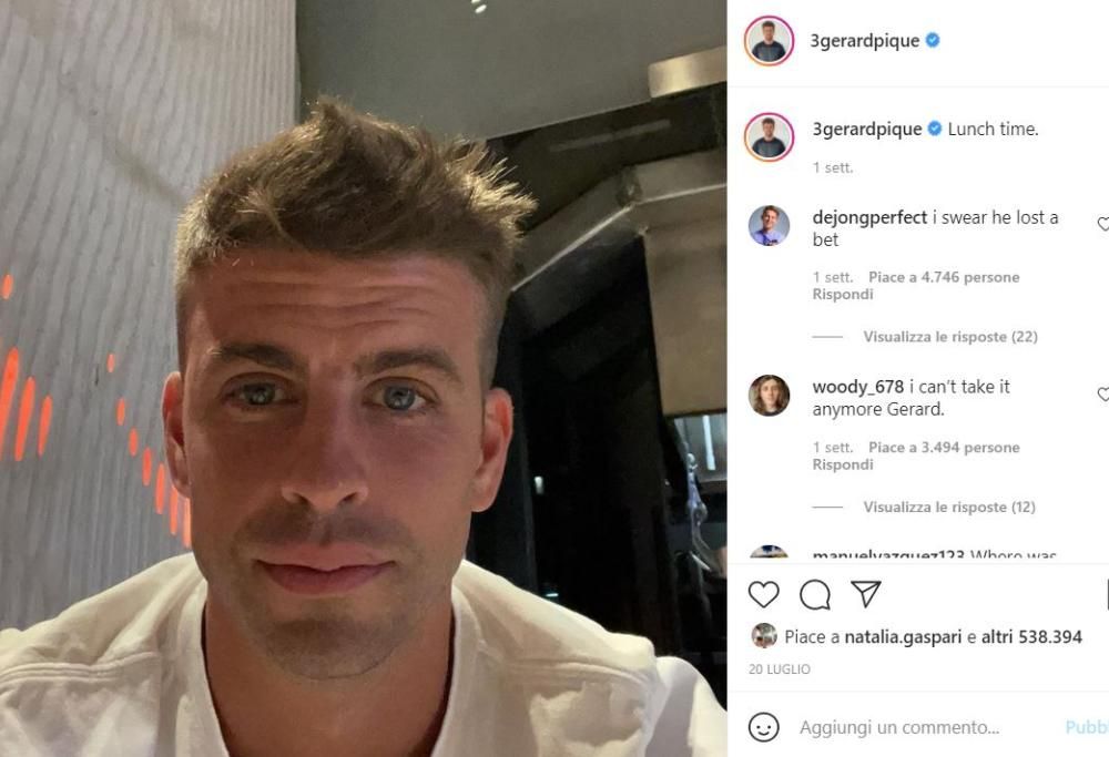 Gerard Piqué e il suo morboso rapporto con i selfie da big likes