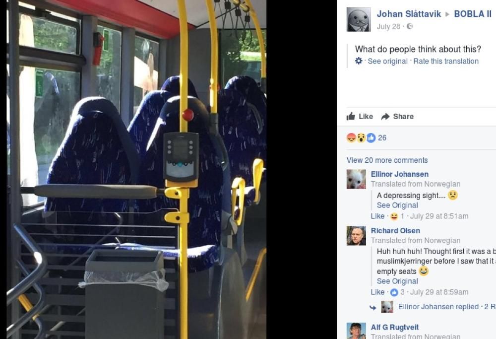 Gruppo di estrema destra scambia sedili vuoti di un bus per donne col burqa