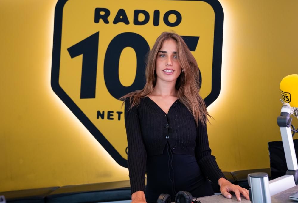 Clara è tornata con un nuovo singolo “Nero Gotico”