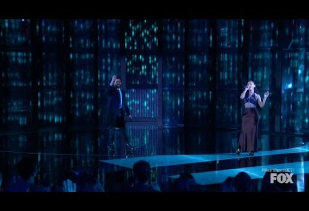 The Weeknd e Ariana Grande cantano insieme “Save Your Tears”