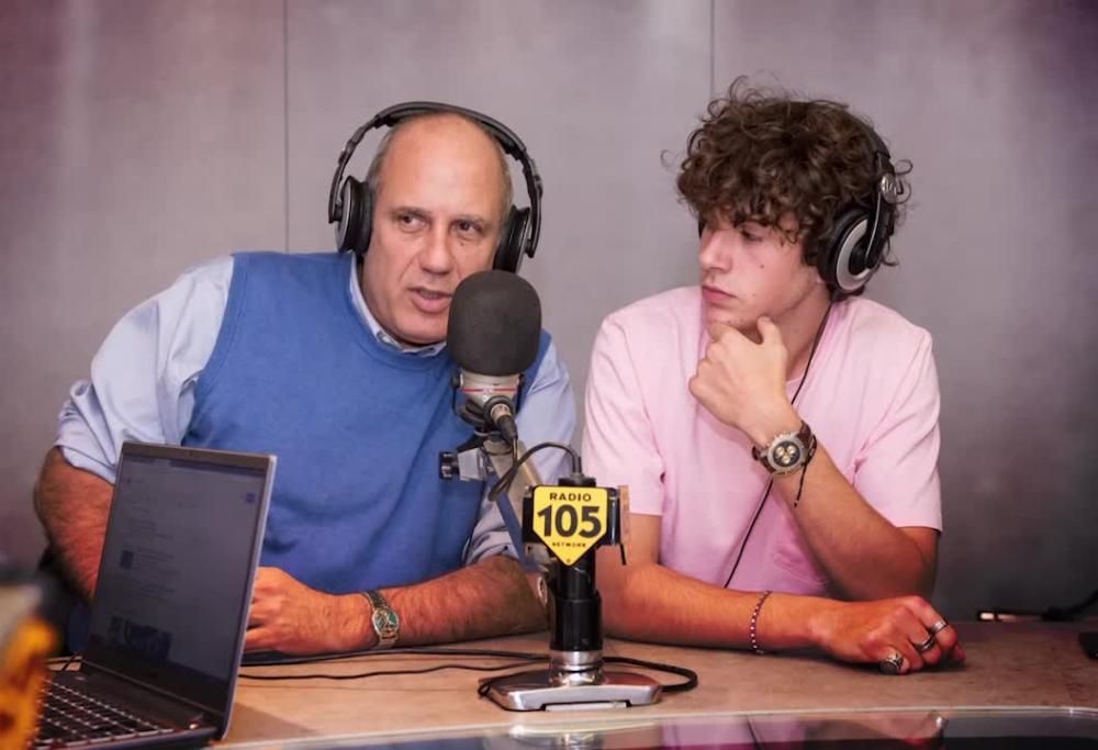 Federico Moccia e Mirko Trovato  a 105 Mi Casa: “Anche senza il telefono ci si diverte”