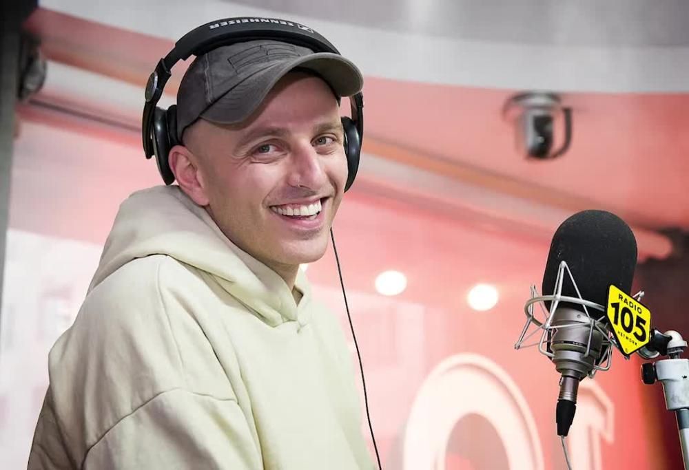 Ghemon a 105 Night Epress: “‘Mezzanotte’ è un disco nato nel buio della mia cantina”